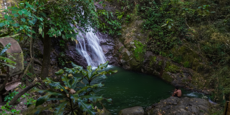 Cascada-Escondida-horizontal-233